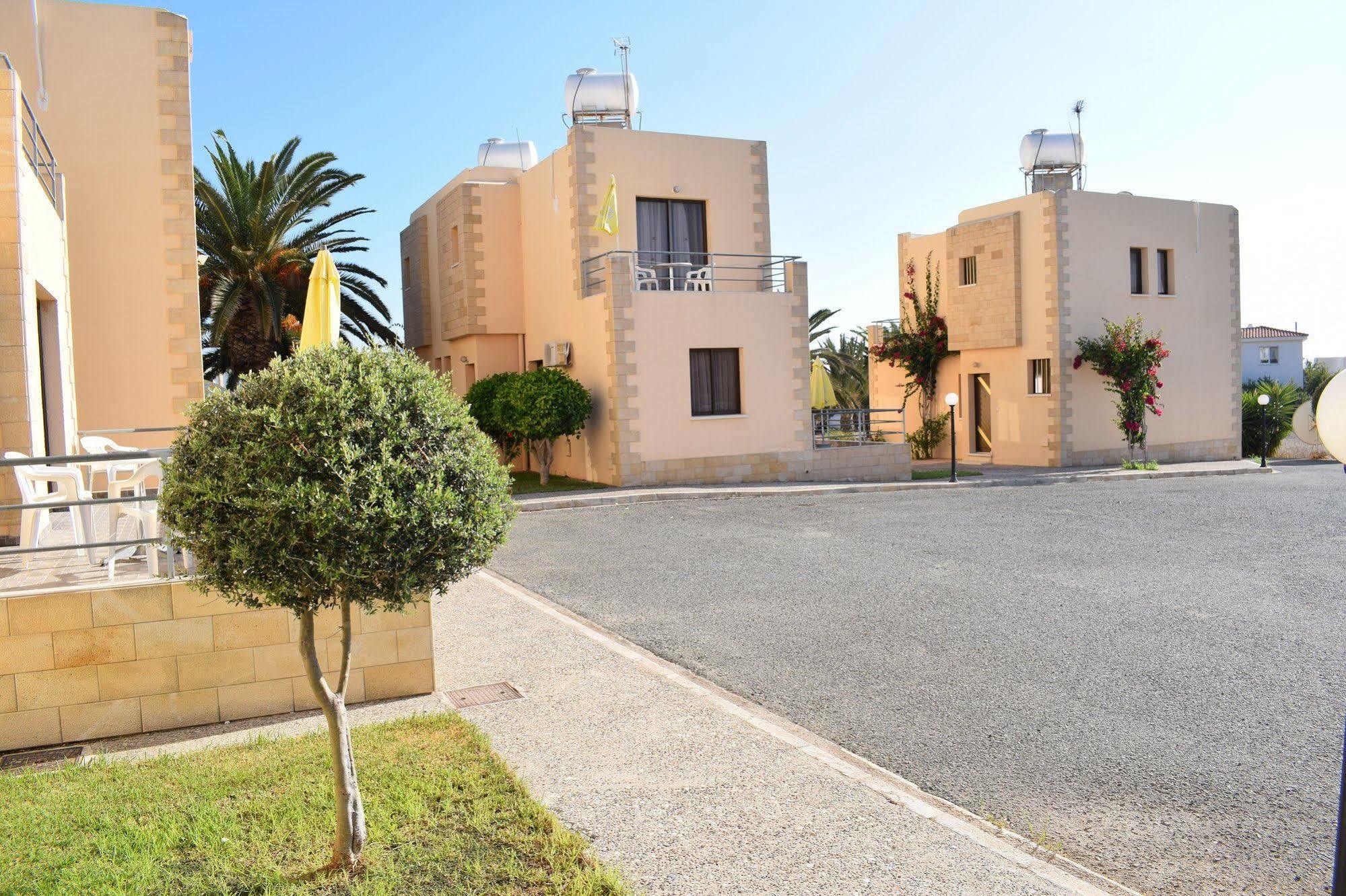 Dimma Seaside Houses Paphos Extérieur photo